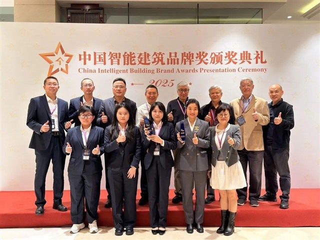 喜讯！含金量拉满！莱讯通信荣获2025中国综合布线“十大品牌”与“智算万卡性能标